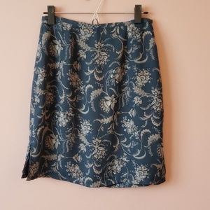 Old navy blue size 6 skirt